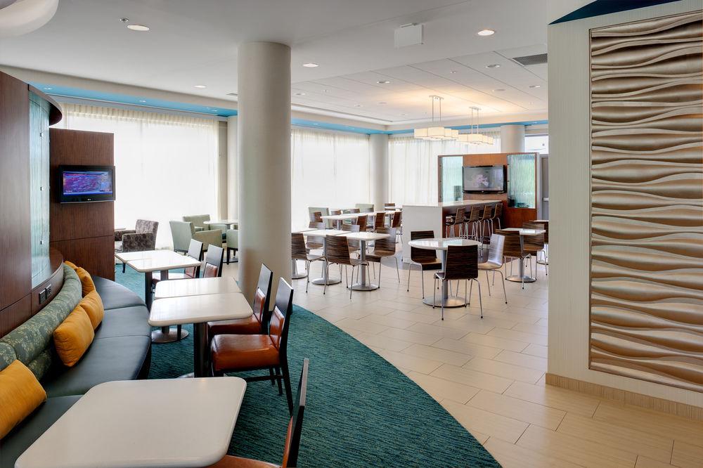 Springhill Southwest Hotel Alexandria